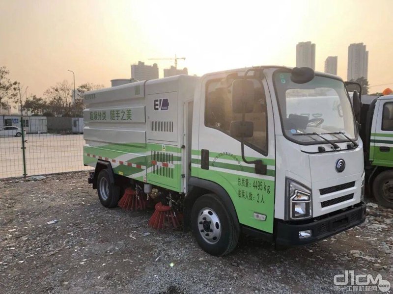 吸污车：环卫行业的“清洁神器”